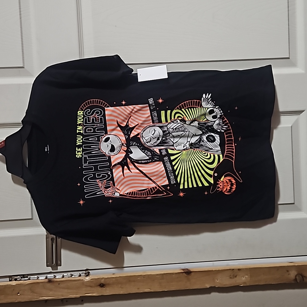 Disney Nightmare Before Christmas GRAPHIC TEE: BLACK: NEW WITH TAGS: SIZE XXS